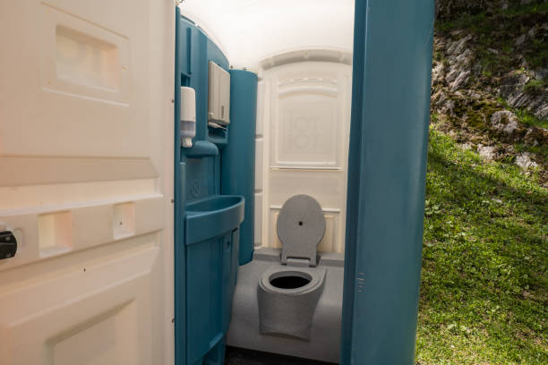 Porta potty rental for outdoor events in Altamont, OR